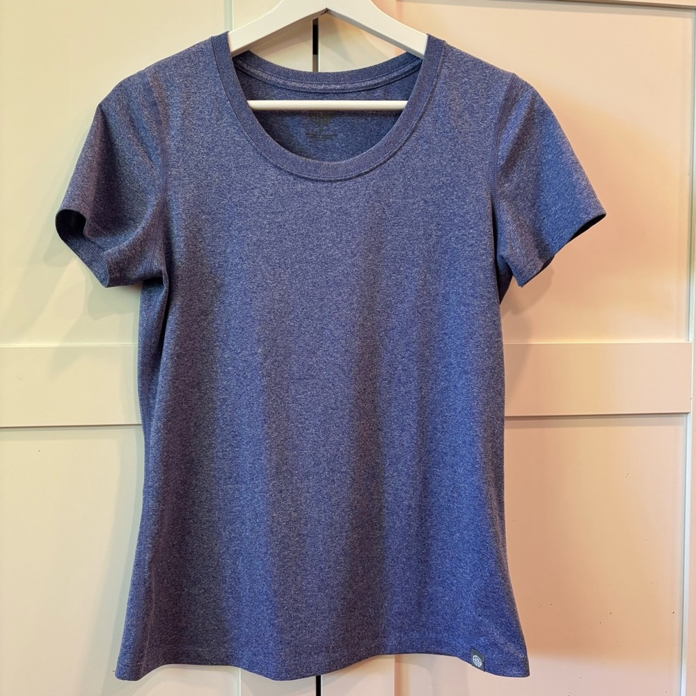 REI Fitted Blue Short Sleeve T-Shirt